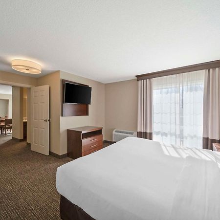 Comfort Suites Red Bluff Near I-5 Buitenkant foto
