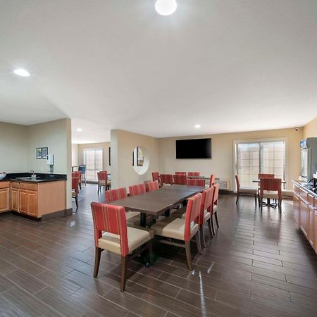Comfort Suites Red Bluff Near I-5 Buitenkant foto