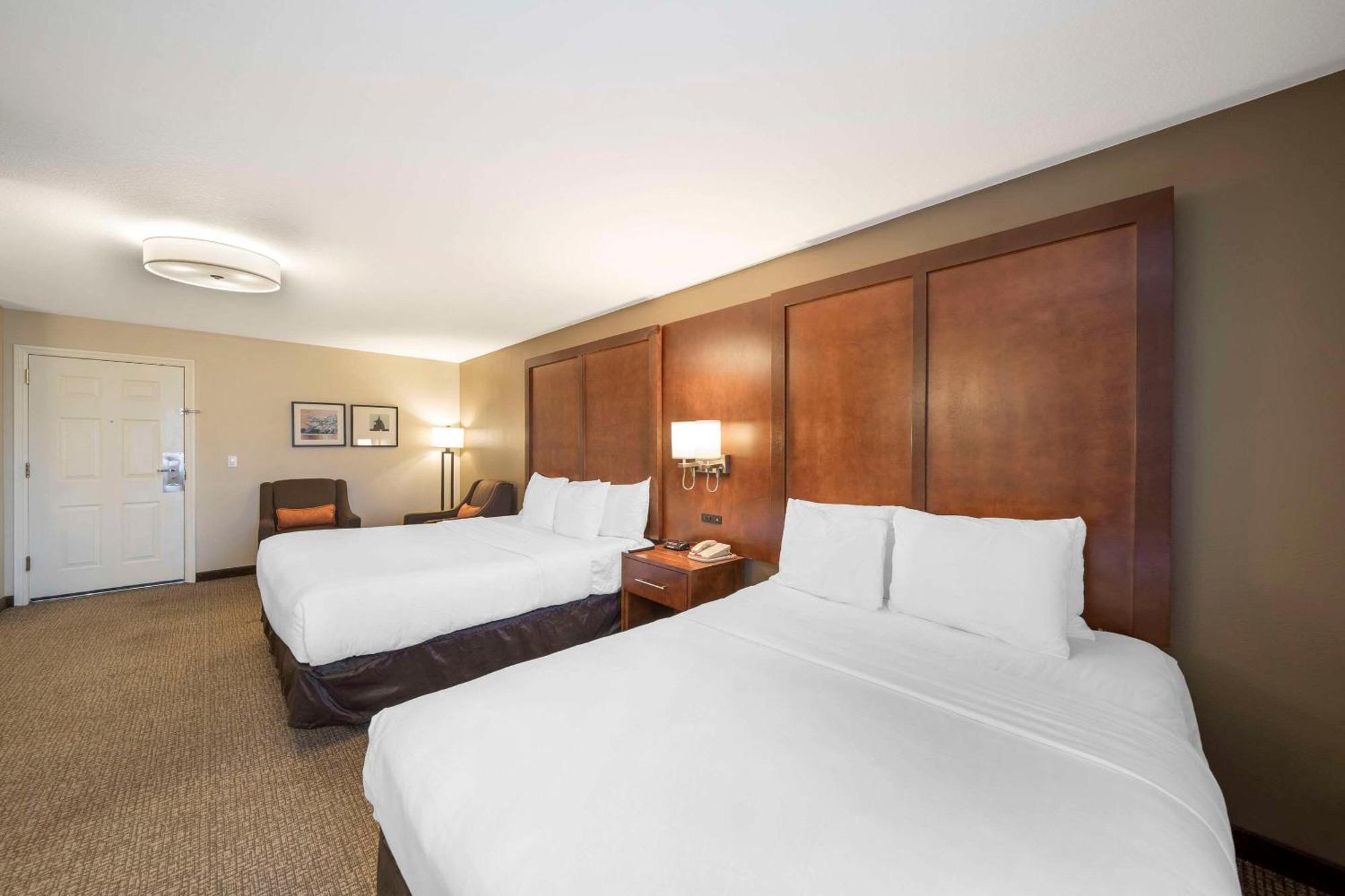 Comfort Suites Red Bluff Near I-5 Buitenkant foto