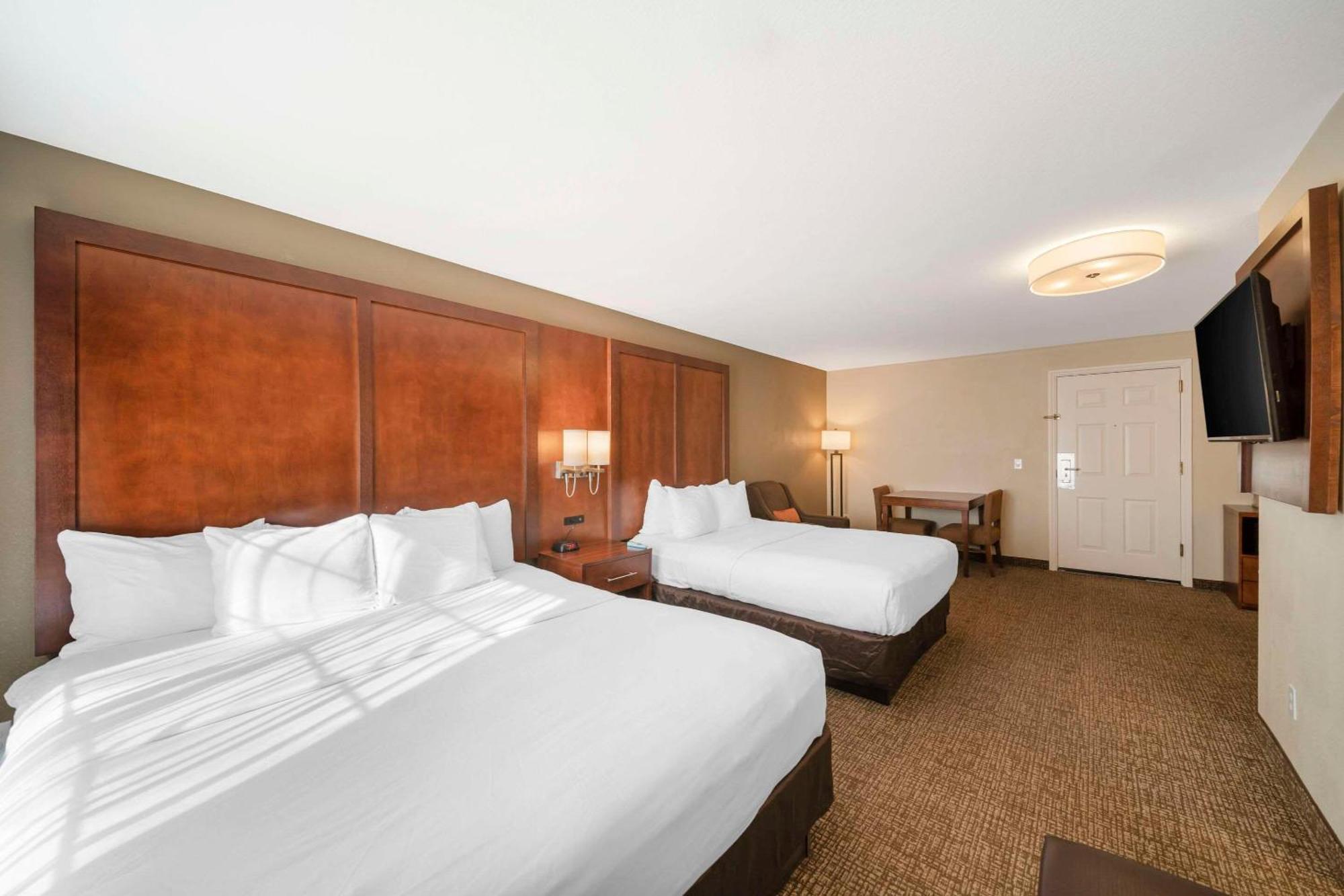 Comfort Suites Red Bluff Near I-5 Buitenkant foto