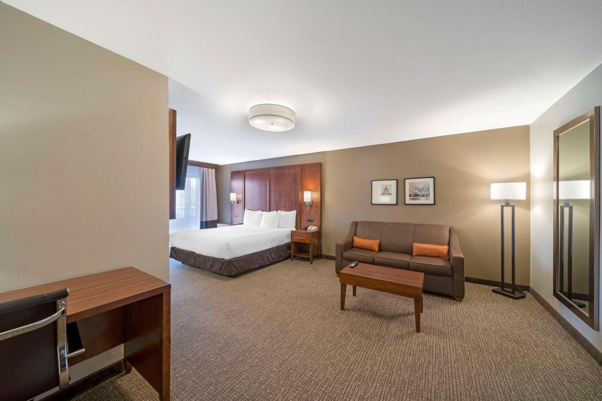Comfort Suites Red Bluff Near I-5 Buitenkant foto