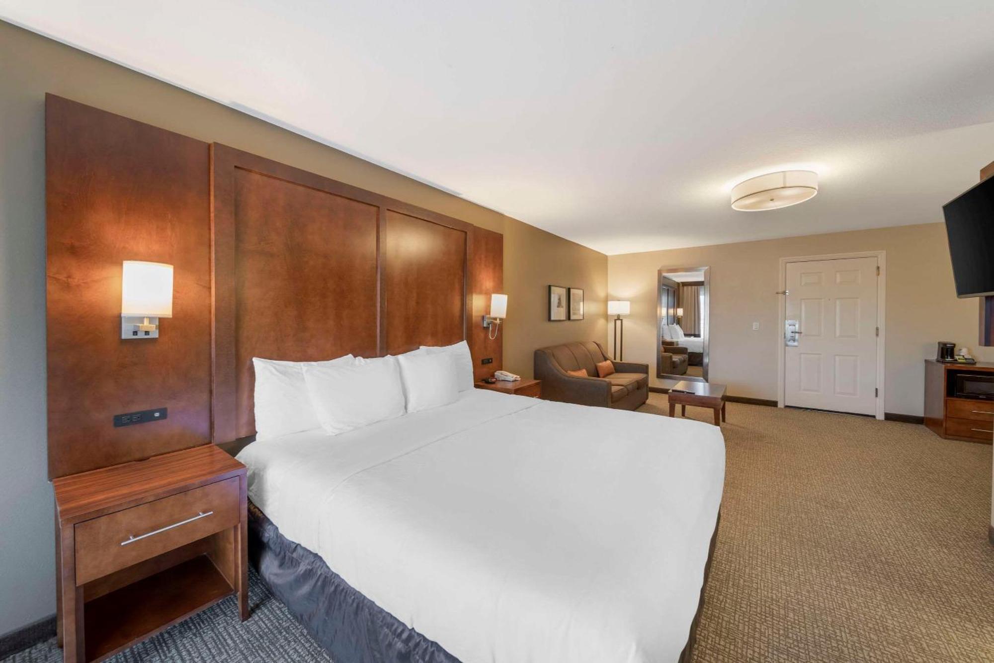 Comfort Suites Red Bluff Near I-5 Buitenkant foto