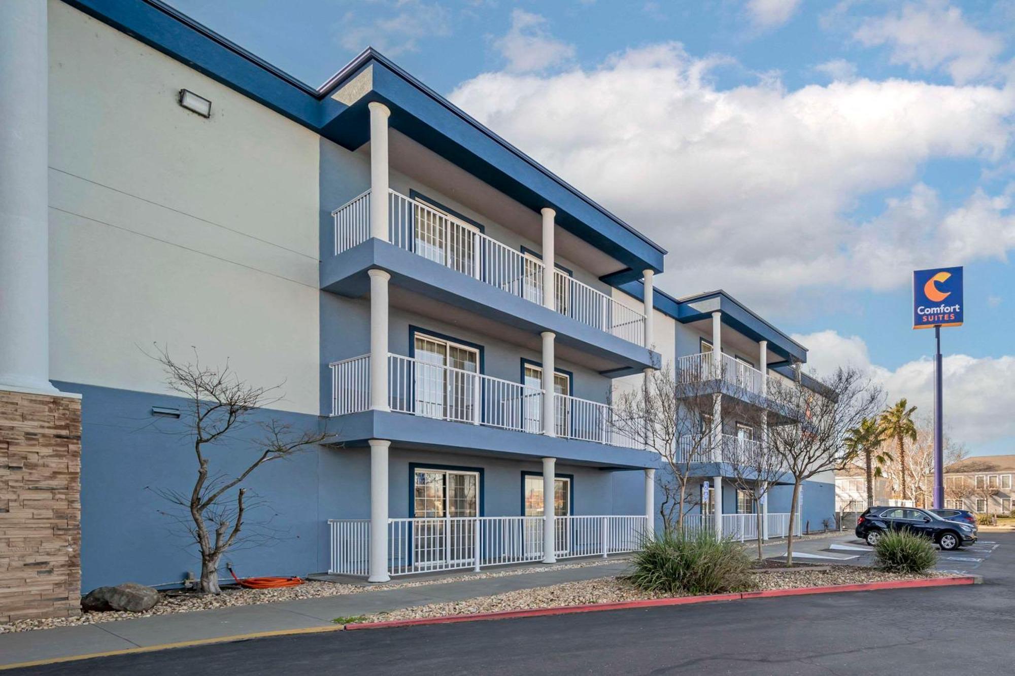 Comfort Suites Red Bluff Near I-5 Buitenkant foto